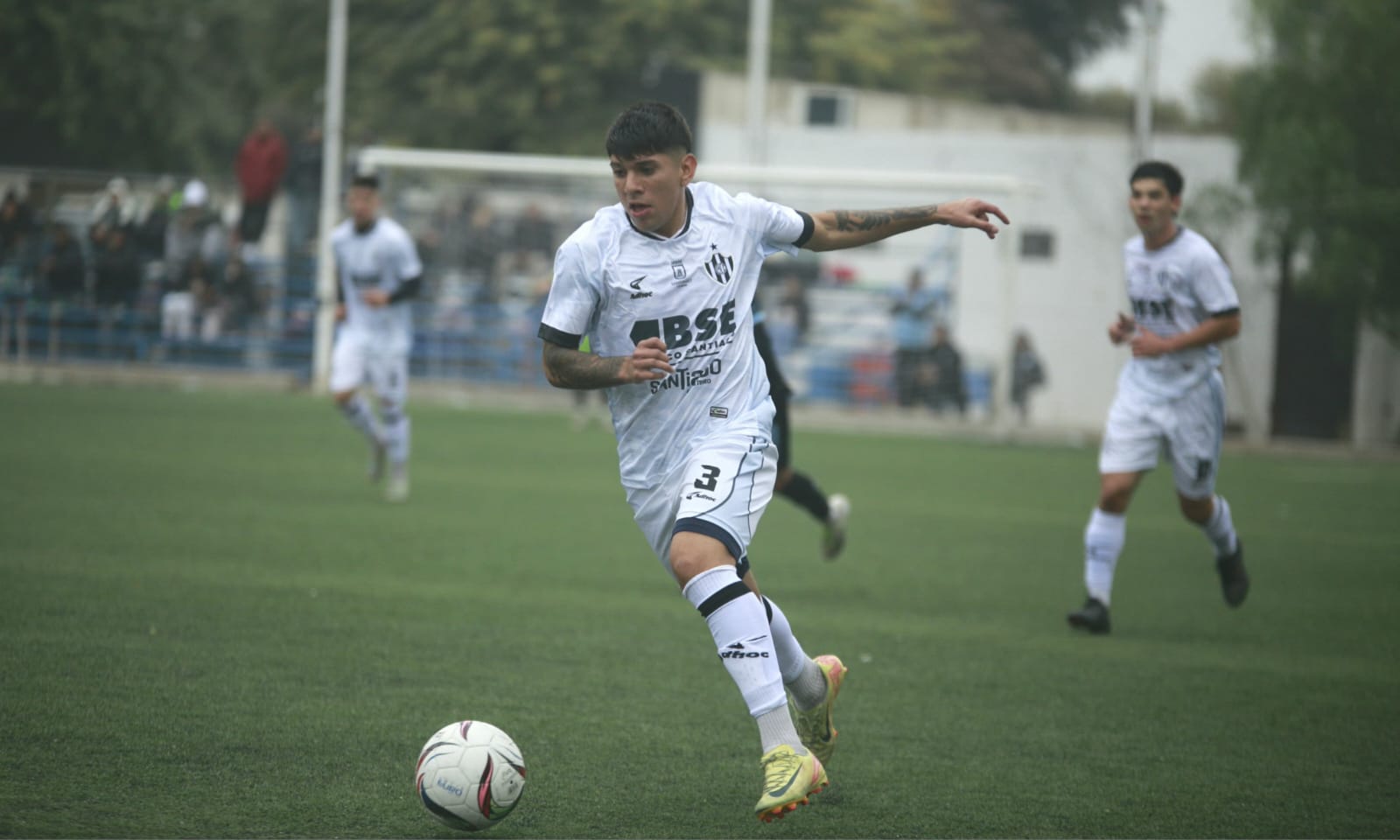 Los Juveniles de Central Córdoba salieron a escena ante los de Belgrano