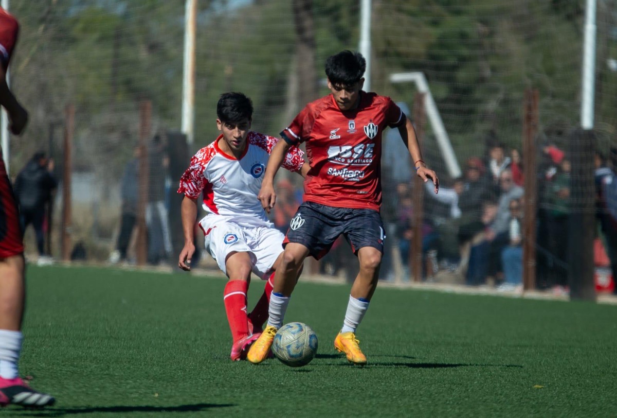 Los Juveniles de Central Córdoba enfrentaron a los de Argentinos Juniors